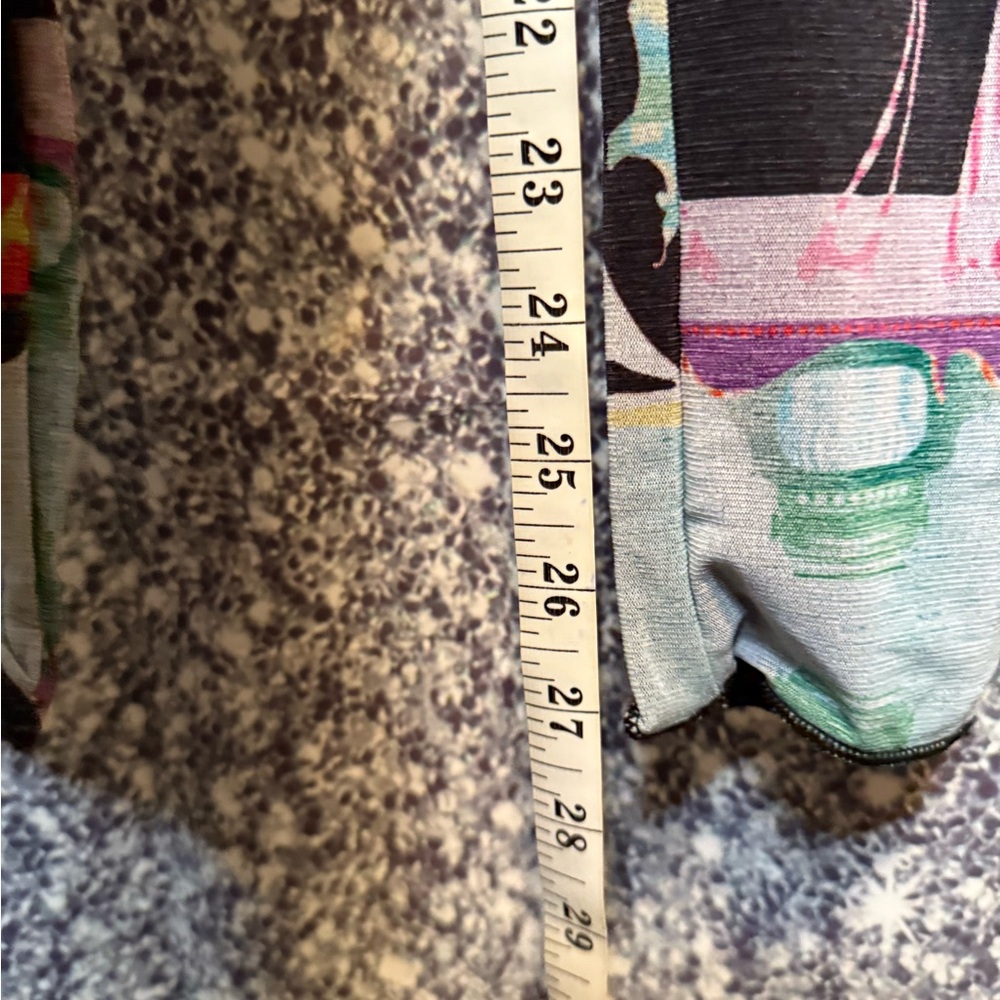 Skims Summer Mesh Orchid Cabinet Leggings - Picture 5 of 11